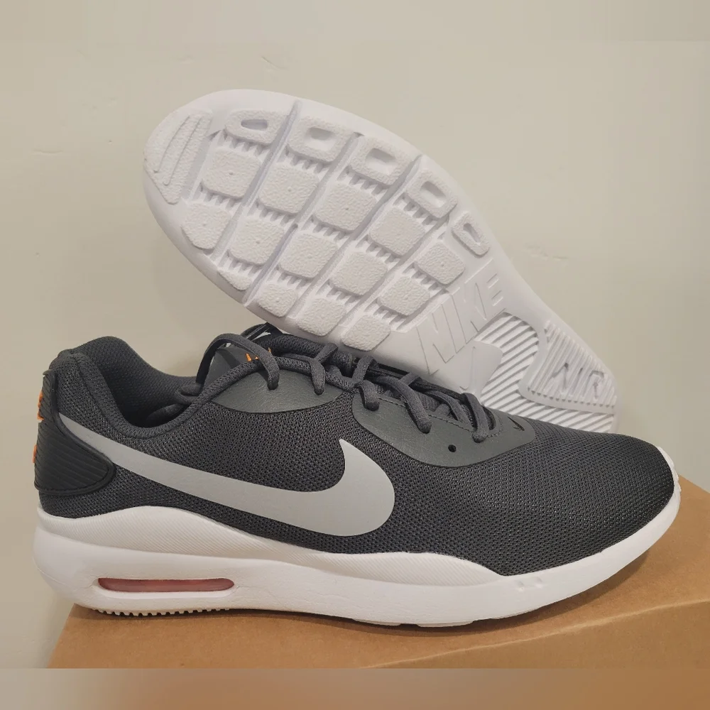 Nike Mens‎ Air Max Oketo Anthracite/Wolf Grey Running shoe AQ2235 012 Size 10